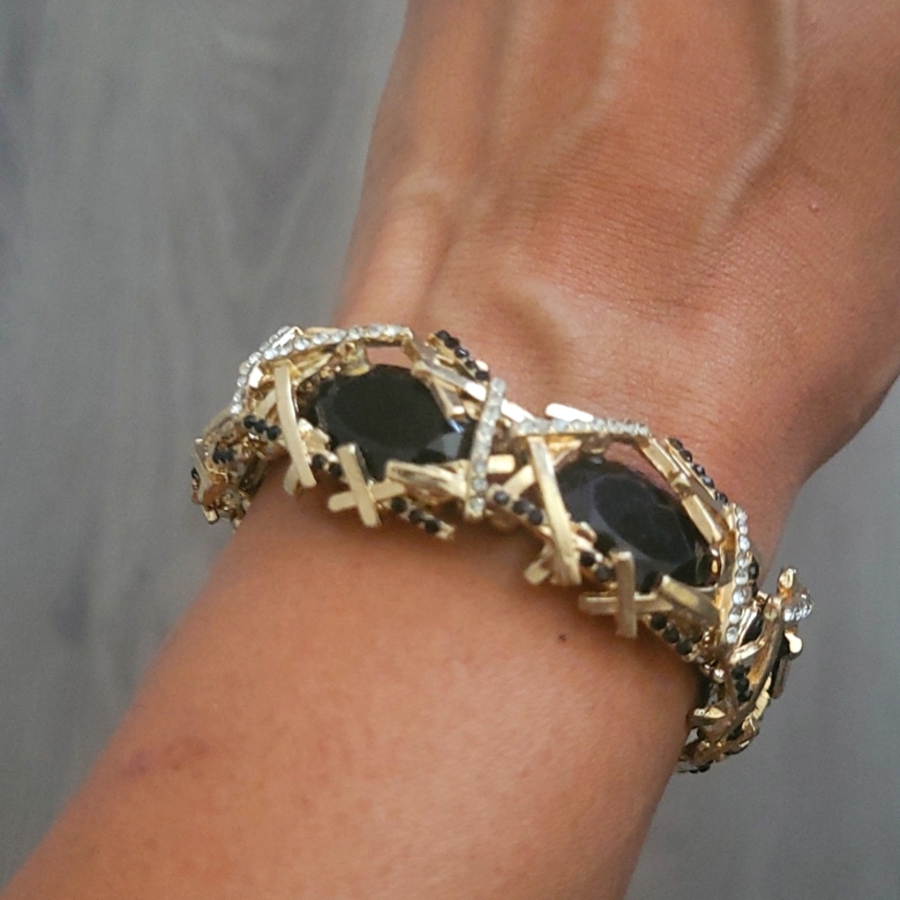 Traci Lynn Element bracelet ~NWT